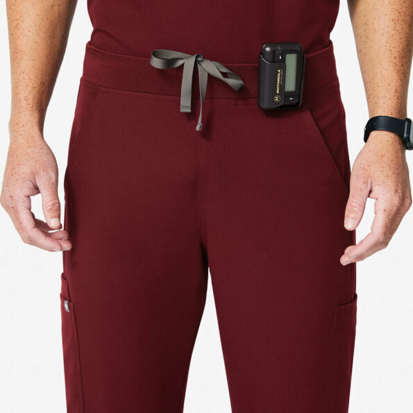 Axim-Cargo-Scrub_burgundy-3_960x960
