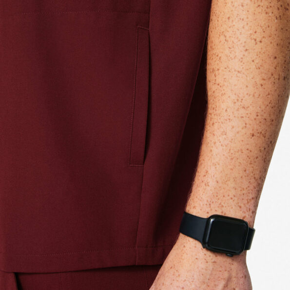 Chisec-Pocket-Scrub-Top_burgundy-3_960x960