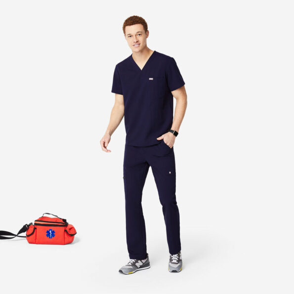 Chisec-Pocket-Scrub-Top_navy-2_960x960