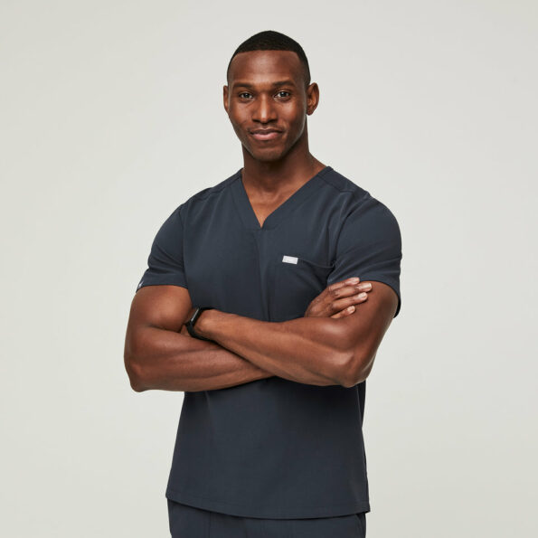 Men-Chisec-Pocket-Scrub-Top_nightsky-1_960x960
