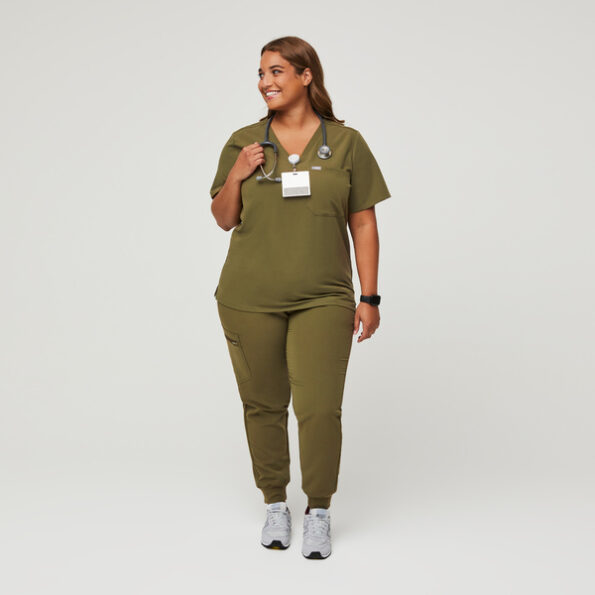 webimage-XL_W_Catarina_Scrub_Martini_Olive_Q2_2022_-2