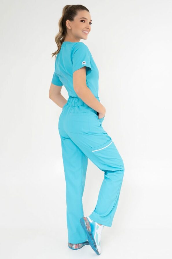 gaphant-uniformes-medicos-de-mujer-pantalon-azul-claro-1-683×1024