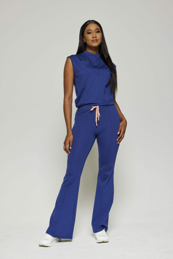 EmmaFlareSet_ASHHScrubs_12-09-23_0162-scaled