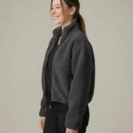 gris oscuro sherpa